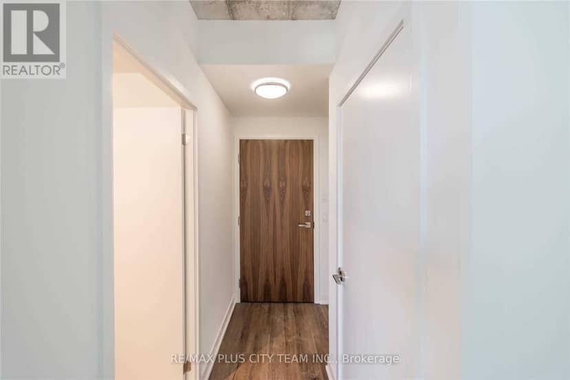 1504 - 15 Baseball Place — photo 2 of 14