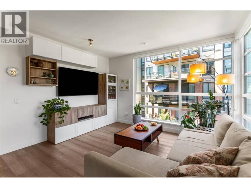 404 719 W 3RD STREET, North Vancouver, photo 3