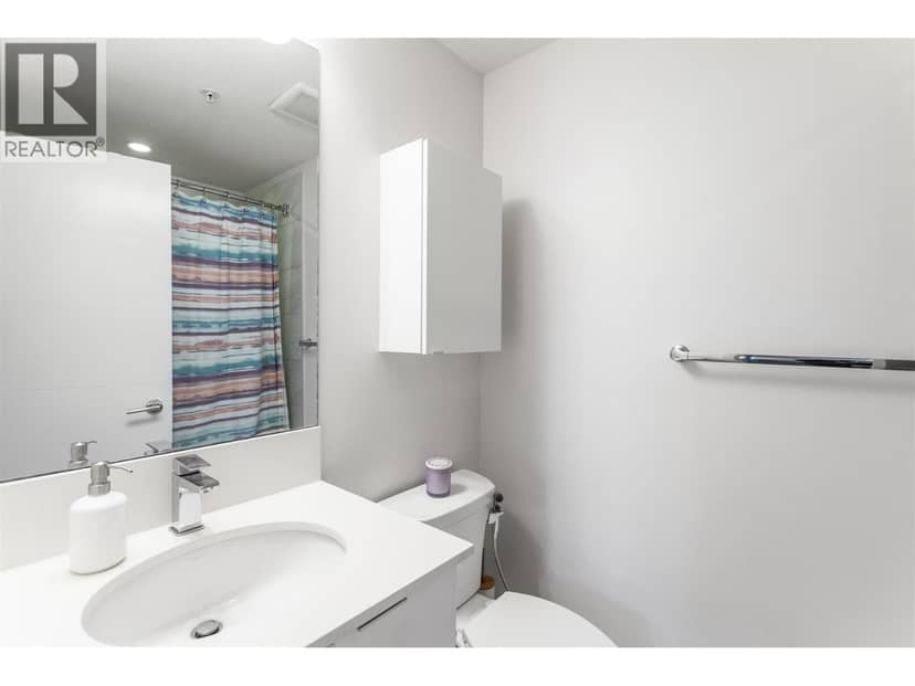 404 719 W 3RD STREET, North Vancouver, photo 8