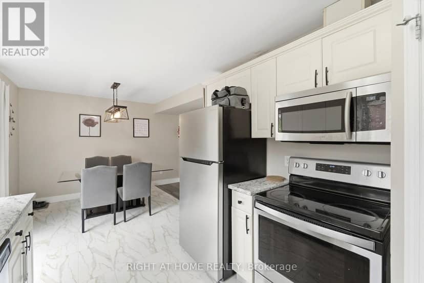 65 Wellington South — photo 12 of 39