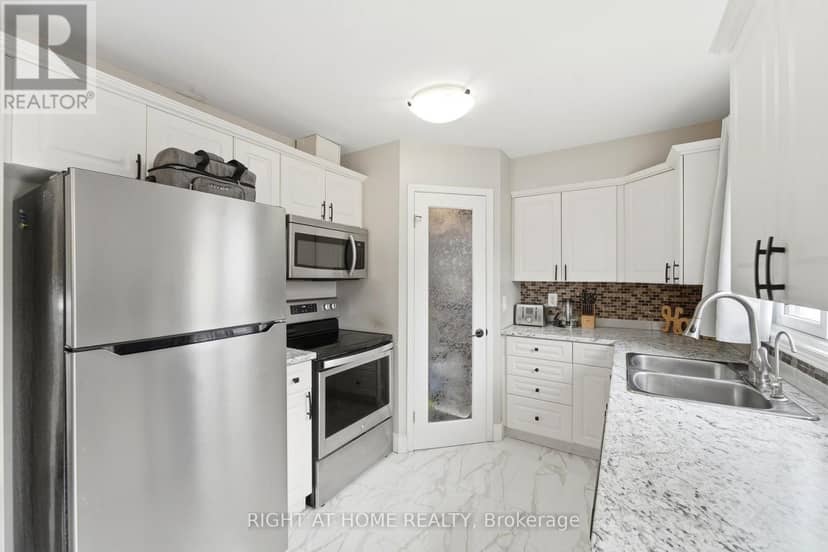 65 Wellington South — photo 9 of 39