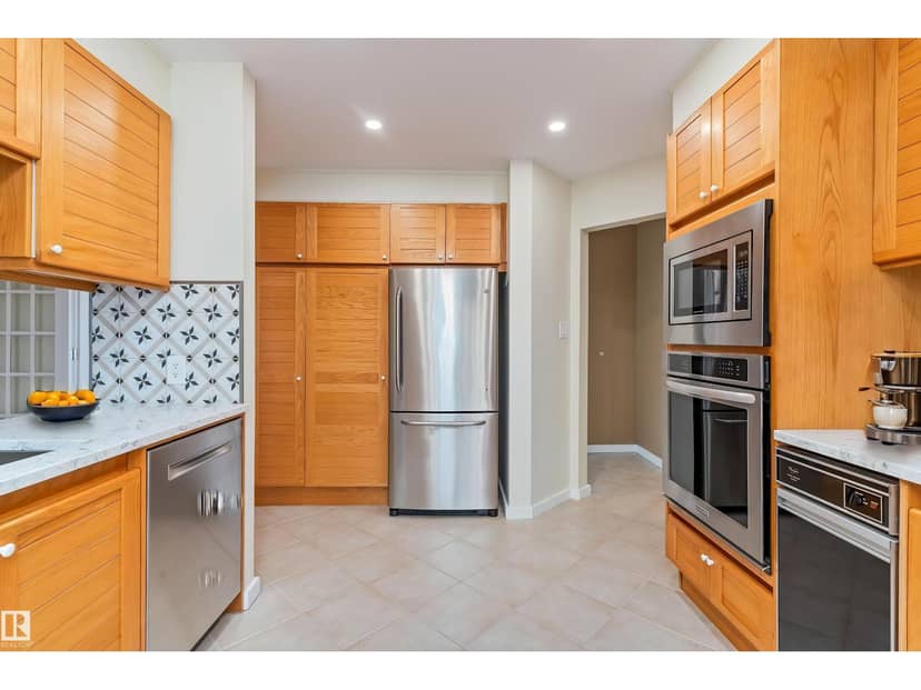 #7 14824 45 AV NW — photo 12 of 40