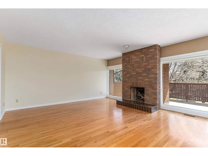 #7 14824 45 AV NW — photo 23 of 40