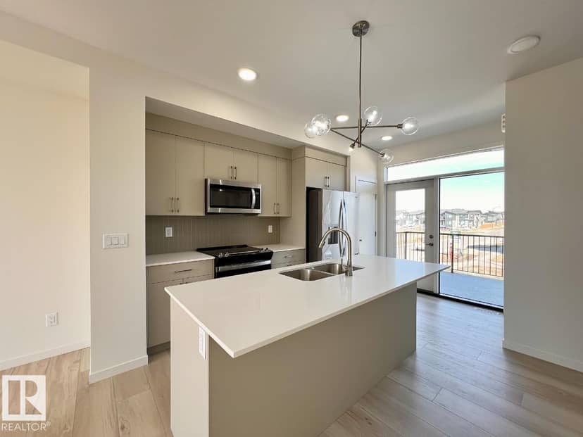 424 Hillshire BV — photo 11 of 27