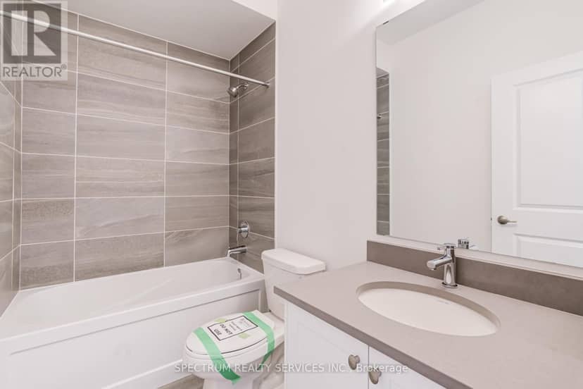 8 Abelia Street — photo 14 of 40