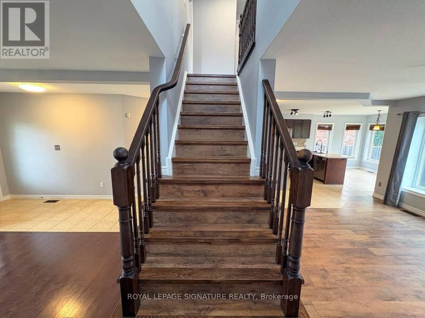 31 Ingram Drive, Guelph, photo 8