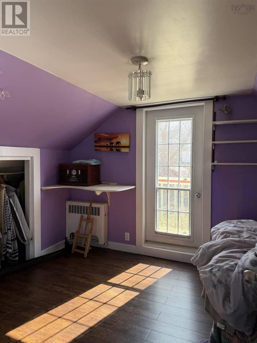 50 Rose Avenue — photo 18 of 28