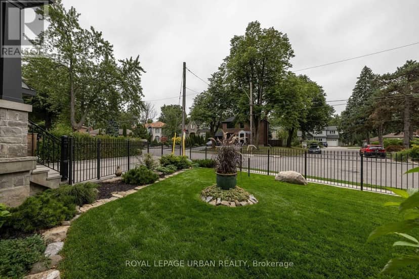 70 Parkview Hill Crescent, Toronto, photo 5