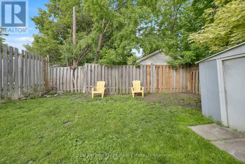 121 Cromwell Avenue — photo 22 of 25