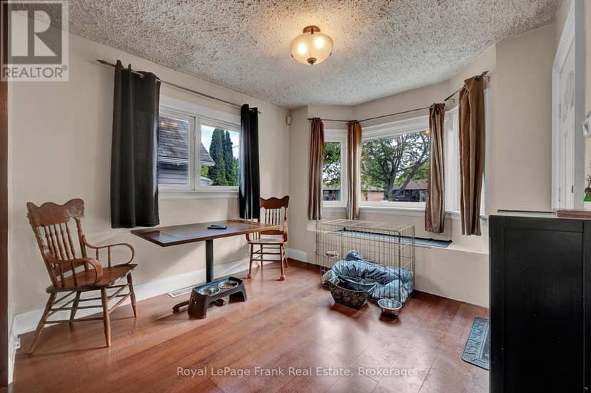 121 Cromwell Avenue — photo 6 of 25