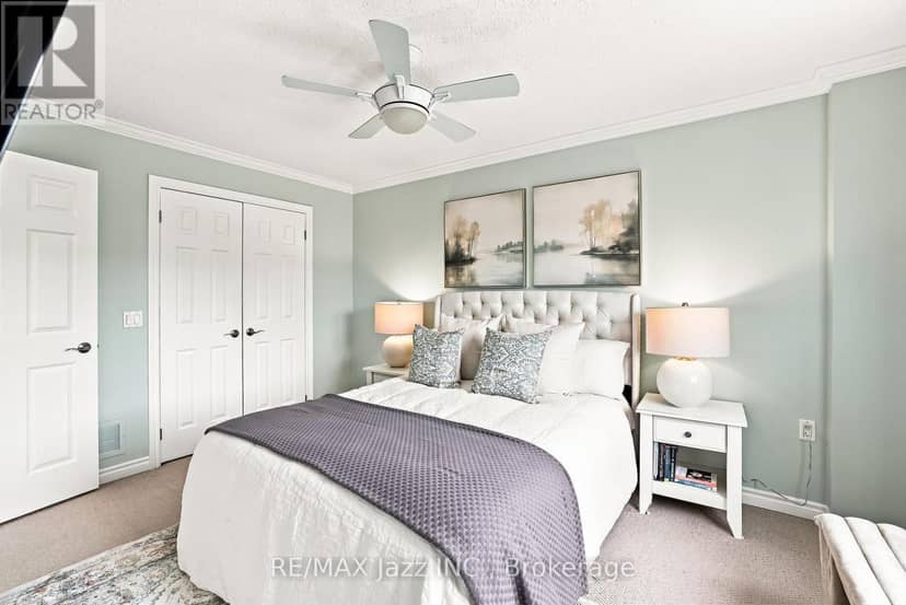 1333 Wadebridge Crescent — photo 31 of 40