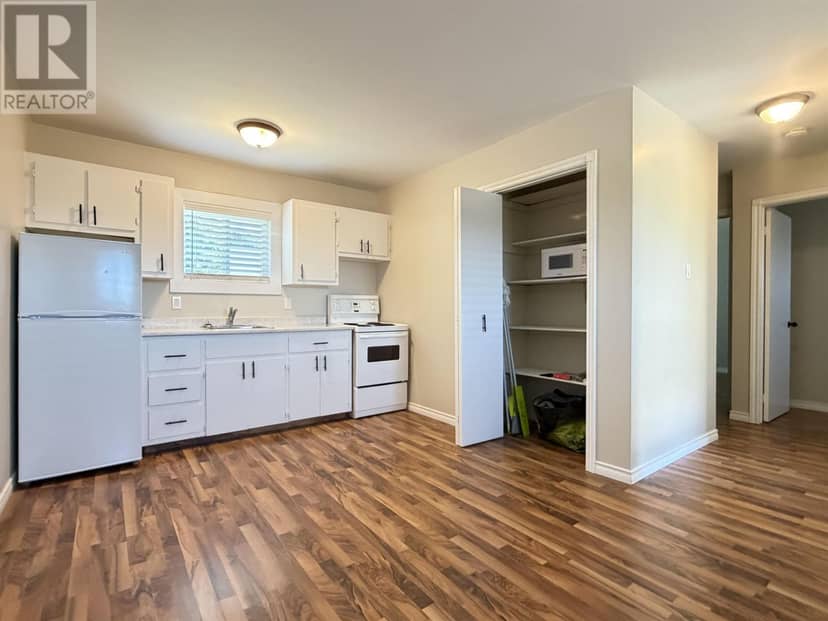 313 Brophy Avenue — photo 5 of 21