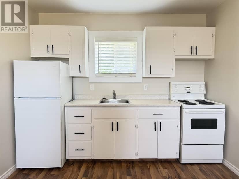 313 Brophy Avenue — photo 4 of 21