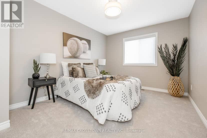 22 Maple Crown Terrace — photo 34 of 40