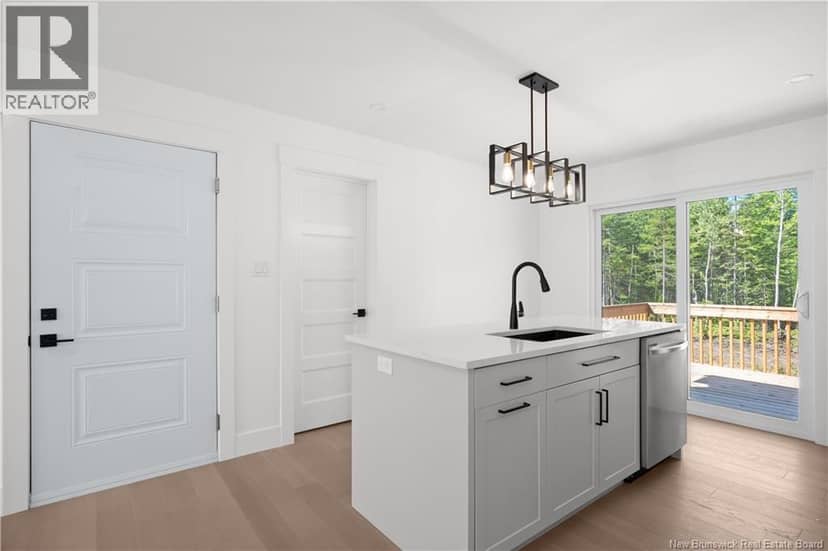 172 Carrington Drive — photo 4 of 40