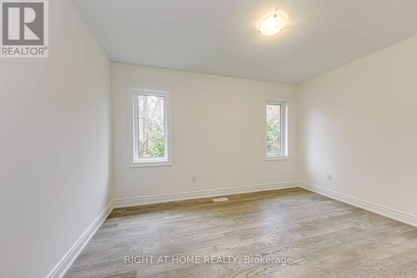 2579 Islington Avenue — photo 32 of 40