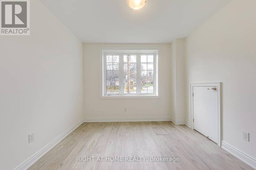 2579 Islington Avenue — photo 40 of 40