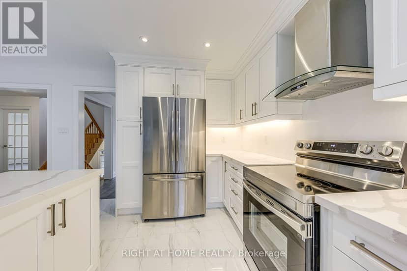 2579 Islington Avenue — photo 14 of 40