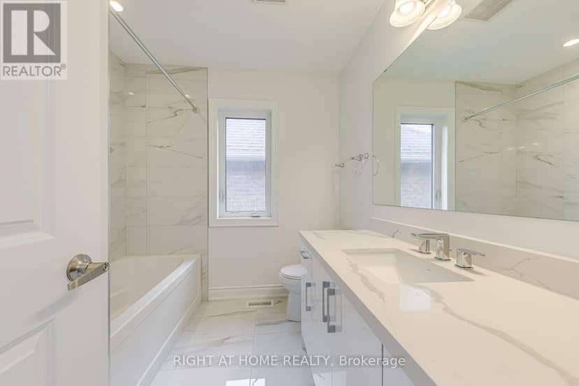 2579 Islington Avenue — photo 34 of 40
