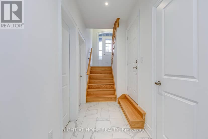 2577 Islington Avenue — photo 36 of 40
