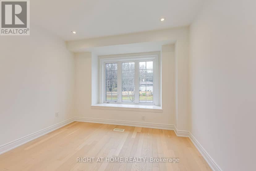 2577 Islington Avenue — photo 19 of 40