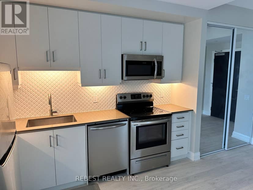 1603 - 15 Lynch Street — photo 6 of 40