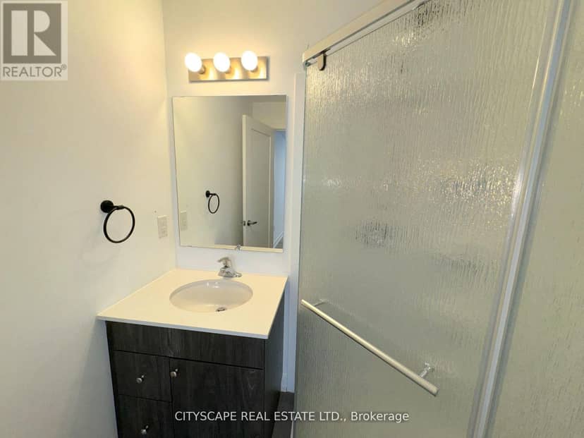 612 - 4263 Fourth Avenue — photo 23 of 28