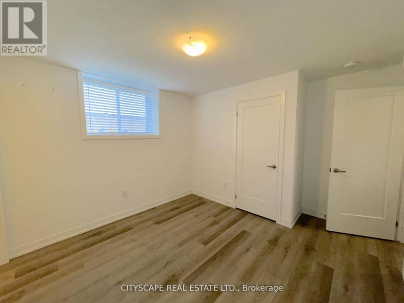 612 - 4263 Fourth Avenue — photo 9 of 28