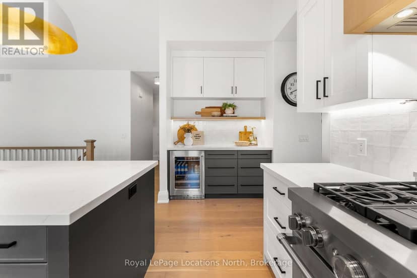 110 Mary Street — photo 11 of 40