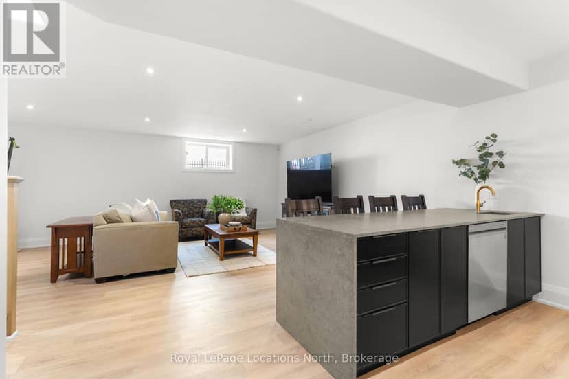 110 Mary Street — photo 33 of 40