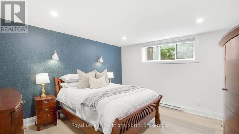 110 Mary Street — photo 37 of 40