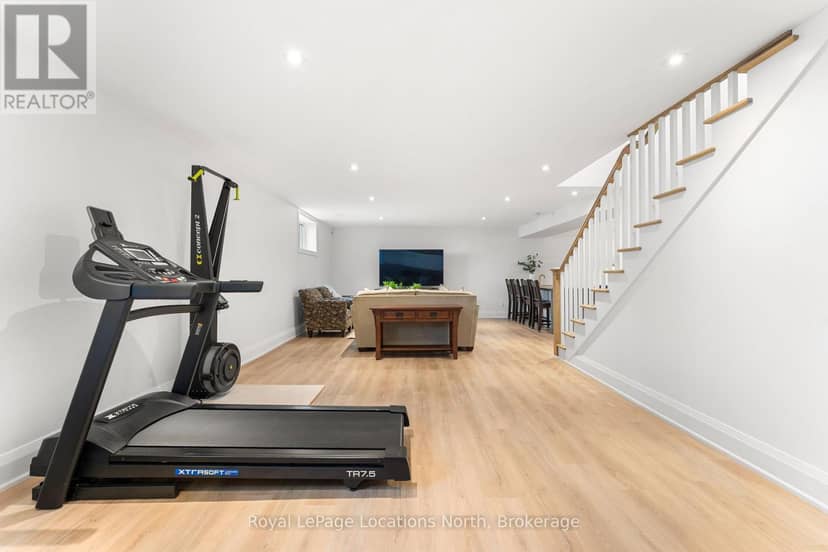 110 Mary Street — photo 36 of 40