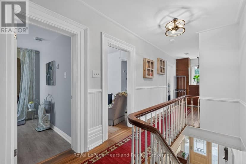 638 Havelock Street — photo 18 of 39