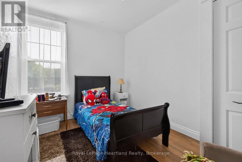 638 Havelock Street — photo 24 of 39