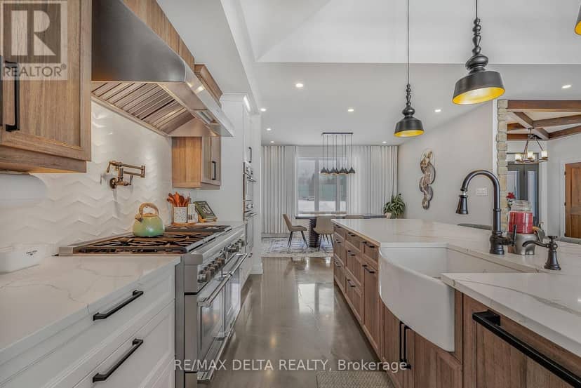 3815 Old Highway 17 Road — photo 11 of 40
