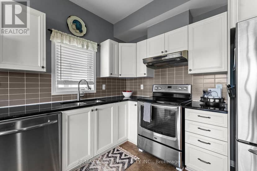 189 Edey Street — photo 14 of 40