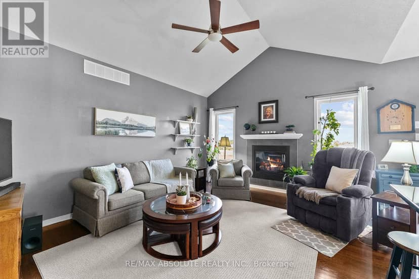 189 Edey Street — photo 7 of 40