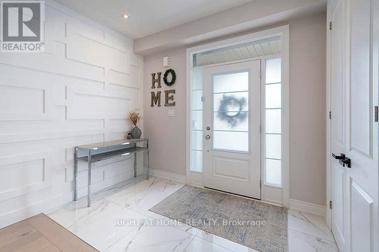 87 Carondale Square — photo 3 of 26