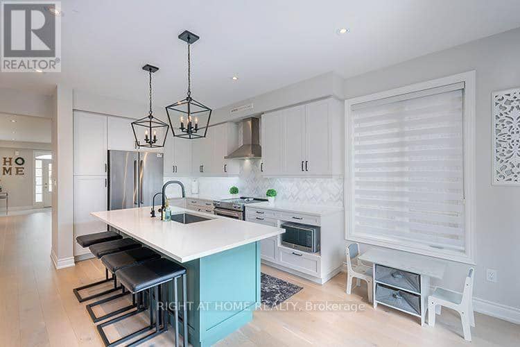 87 Carondale Square — photo 5 of 26