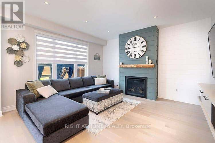 87 Carondale Square — photo 7 of 26