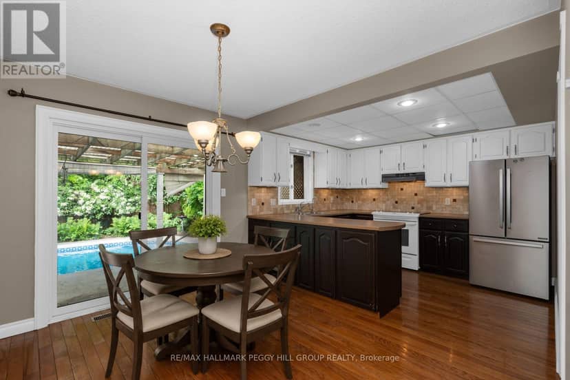 22 Richler Crescent — photo 5 of 20