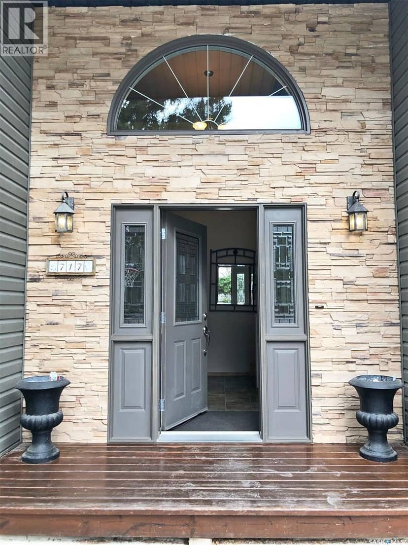 717 3rd AVENUE W, Meadow Lake, photo 2