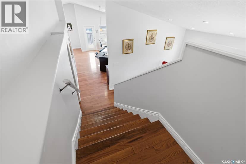 5122 Canuck CRESCENT — photo 15 of 40