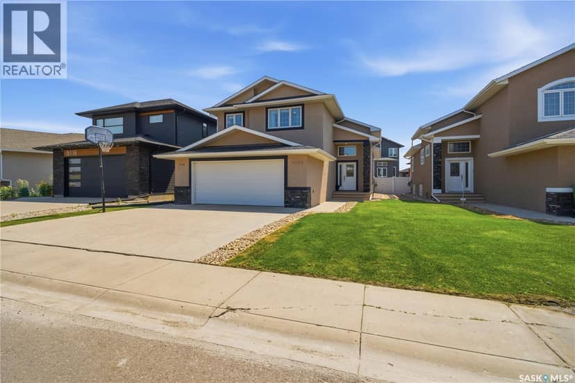 5122 Canuck CRESCENT — photo 3 of 40