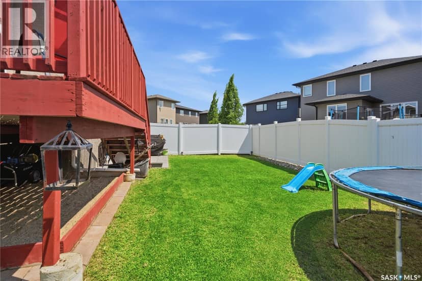 5122 Canuck CRESCENT — photo 34 of 40