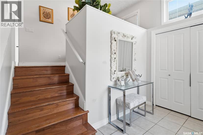 5122 Canuck CRESCENT — photo 6 of 40