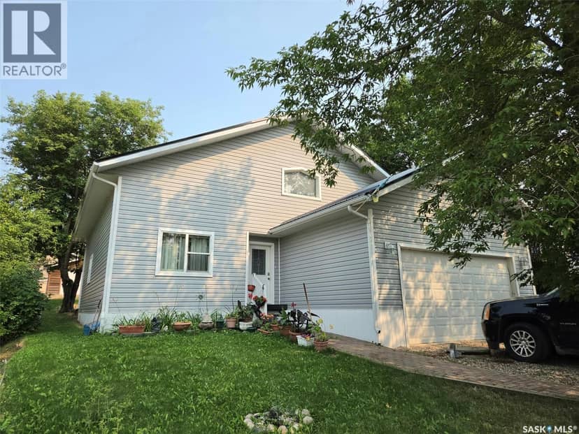 8 Cocapa AVENUE, Kenosee Lake