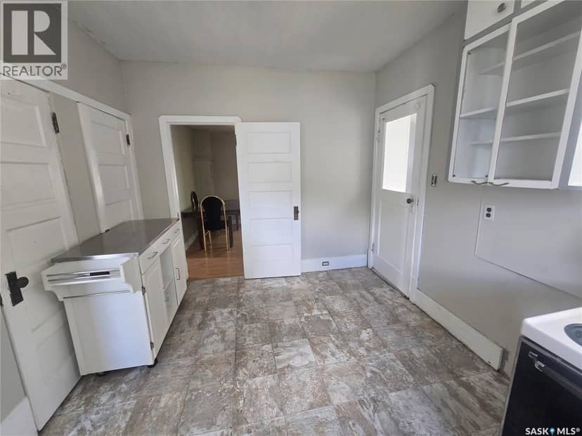 419 Main STREET — photo 10 of 29