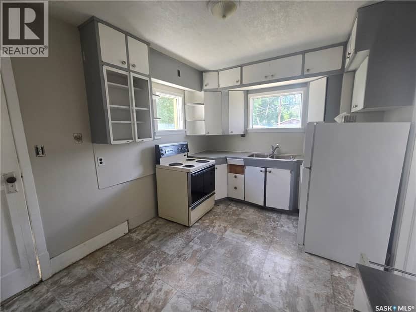 419 Main STREET — photo 9 of 29