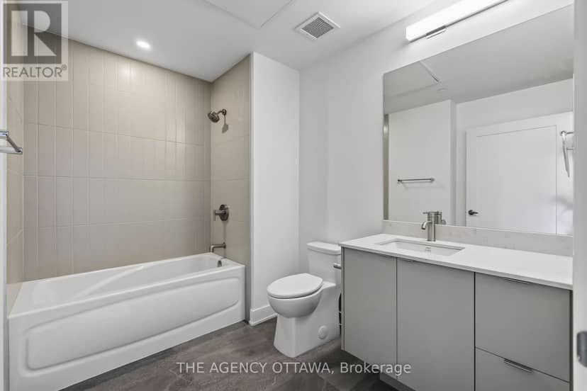 308 - 3085 Riverside Drive — photo 11 of 12